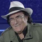 Recentemente tornato sotto i riflettori per la sua mancata partecipazione a Sanremo 2025, il cantante di Cellino San Marco