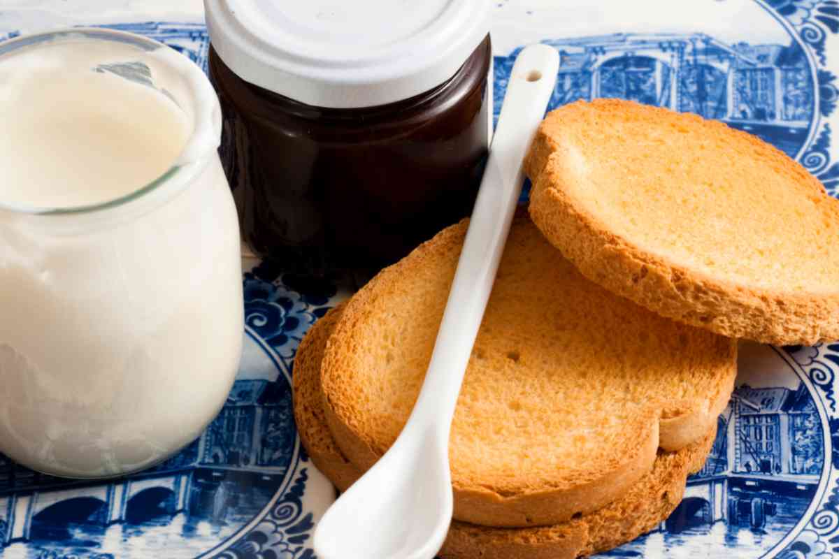 Fette biscottate