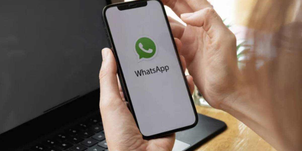 Quante volte ci siamo chiesti cosa potesse nascondere quel messaggio che qualcuno ha deciso di eliminare, lasciandoci nel dubbio?