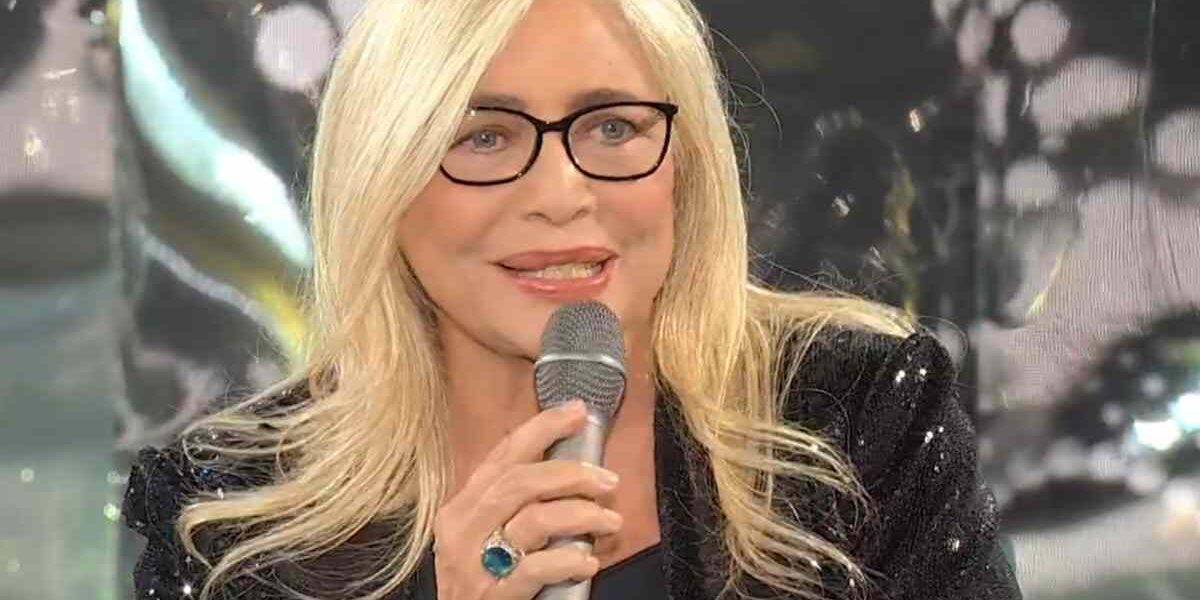 Mara Venier come De Martino, duro colpo dopo la puntata di Domenica In