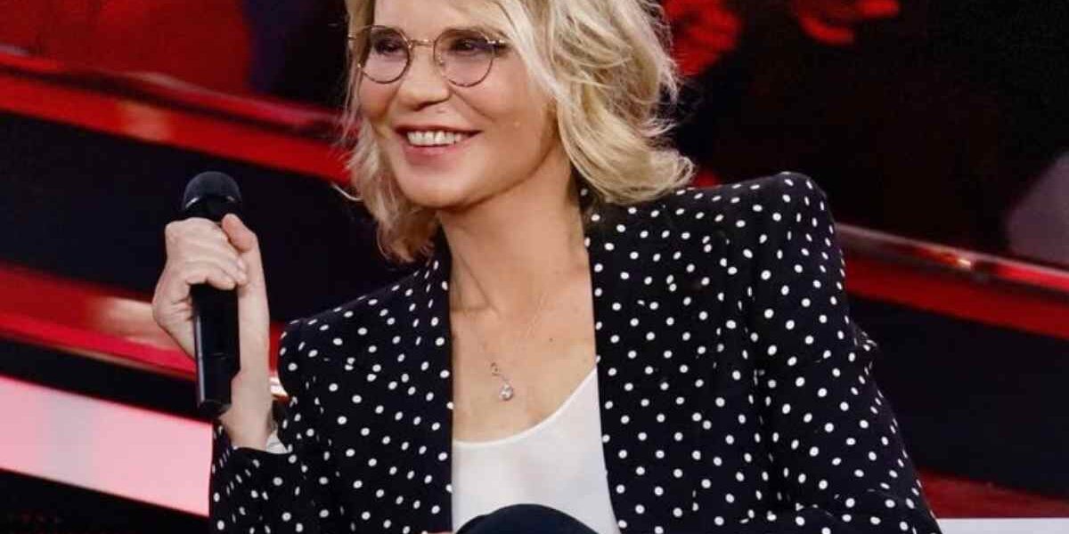 quanto guadagna maria de filippi