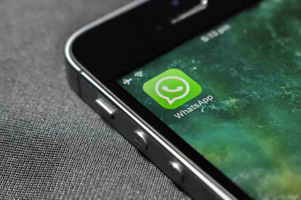 whatsapp come attivare effetto puffo